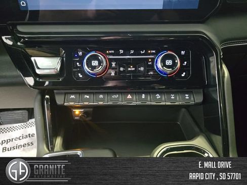 Used 2025 GMC Sierra 1500 AT4X AWD/4WD image 18