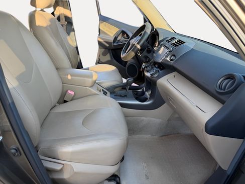 Used 2010 Toyota RAV4 2WD image 9