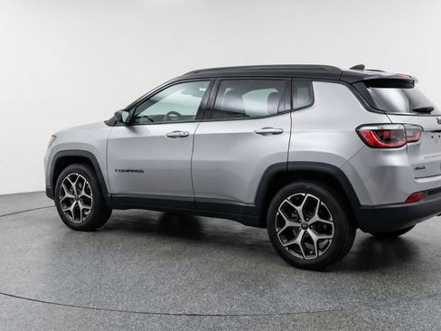 Used 2025 Jeep Compass Limited AWD/4WD image 6