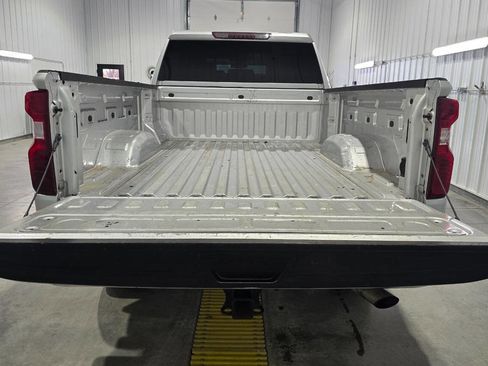 Used 2020 Chevrolet Silverado 2500 LT w/ Fleet Comfort Package image 15