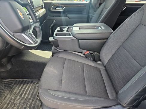 Used 2025 Chevrolet Silverado 2500 LT w/ Convenience Package AWD/4WD image 10
