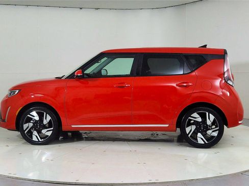 Used 2025 Kia Soul GT-Line w/ GT-Line Technology Package image 4