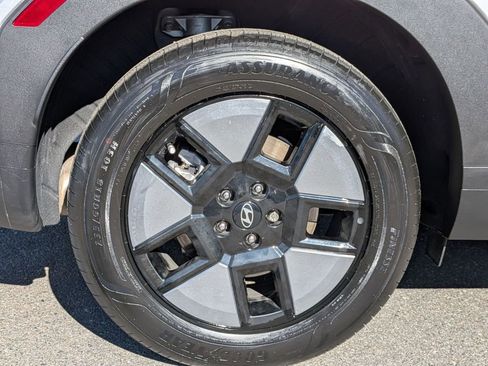 Certified 2025 Hyundai Santa Fe SEL image 12