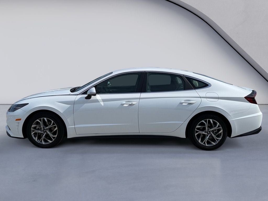 Used 2023 Hyundai Sonata SEL w/ Cargo Package FWD image 2