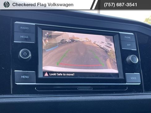 Used 2023 Volkswagen Jetta Sport image 38