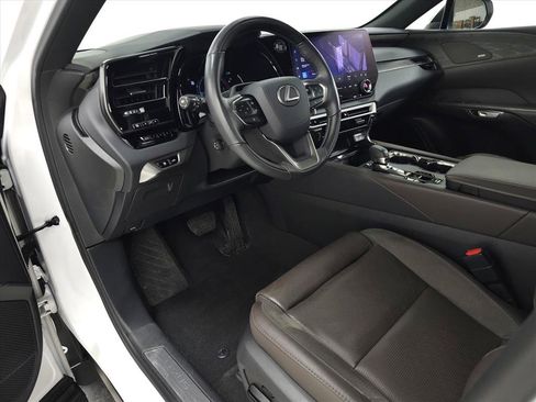 Certified 2024 Lexus RX 350 w/ Luxury Package image 19