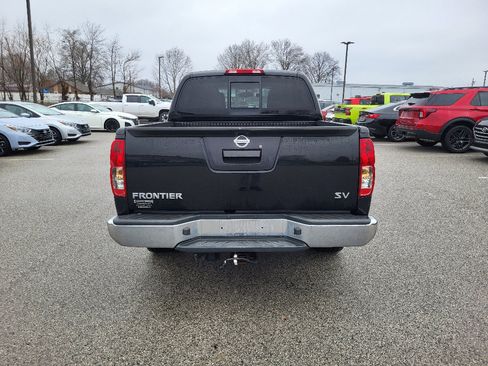 Used 2019 Nissan Frontier SV image 9