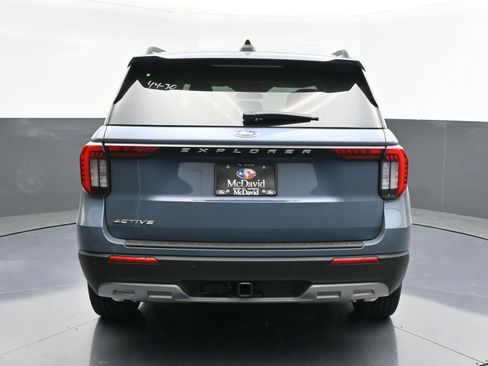 New 2025 Ford Explorer Active w/ Active Comfort Package image 7