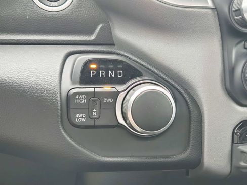 Used 2024 RAM 2500 Big Horn w/ Bed Utility Group image 31