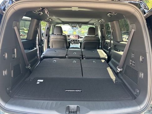 New 2025 Nissan Armada PRO-4X w/ Pro-4X Premium Package image 32