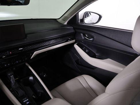 Used 2024 Honda Accord Touring image 39