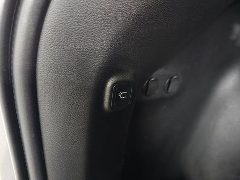 Used 2021 Jeep Cherokee Latitude Lux w/ Sun & Sound Group image 10