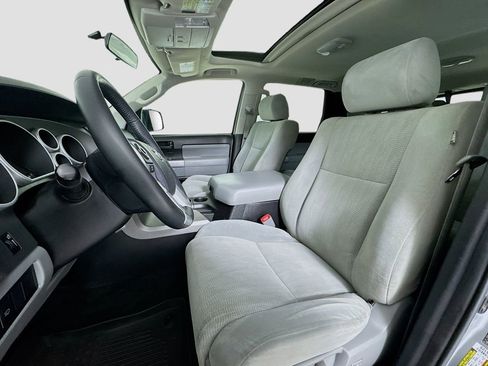 Used 2017 Toyota Sequoia SR5 image 8