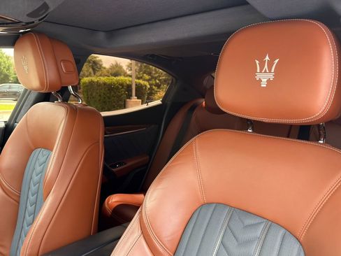 Used 2018 Maserati Ghibli S GranLusso AWD/4WD image 12