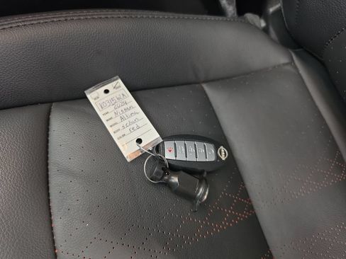 Used 2024 Nissan Altima 2.5 SR w/ SR Premium Package FWD image 39
