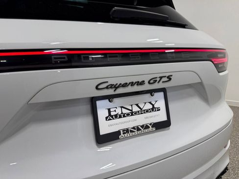 Used 2021 Porsche Cayenne GTS AWD/4WD image 21