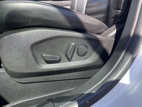 Used 2023 Ford Edge SEL AWD/4WD image 12