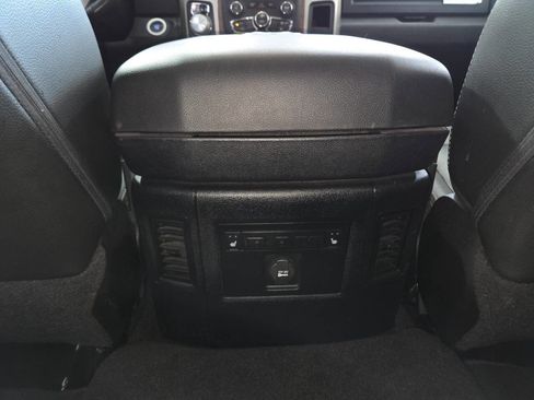 Used 2013 RAM 1500 Laramie w/ Convenience Group AWD/4WD image 25