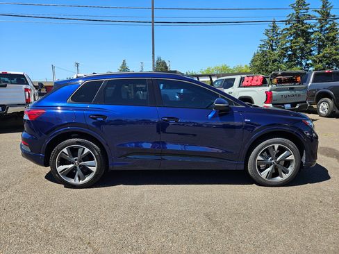 Used 2023 Audi Q4 e-tron Premium Plus w/ Premium Plus AWD/4WD image 6