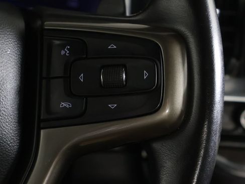 Used 2022 Chevrolet Silverado 1500 High Country w/ High Country Premium Package AWD/4WD image 44