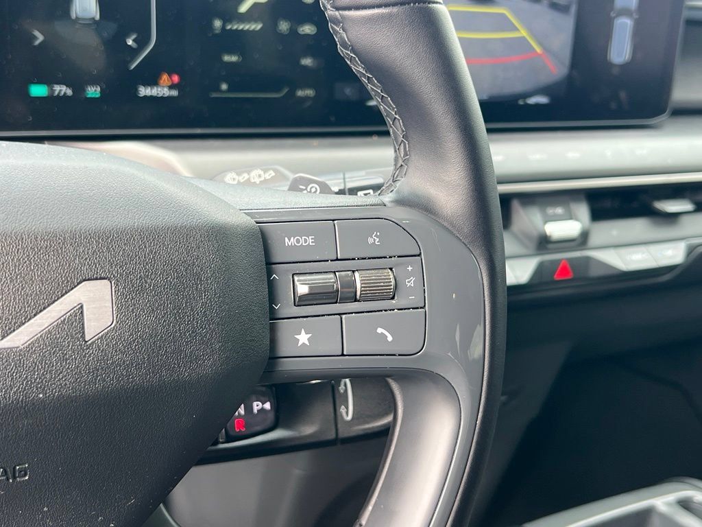 Certified 2024 Kia EV9 Light Long Range RWD image 21