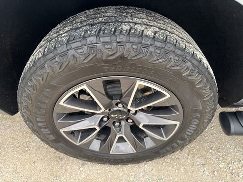 Used 2024 Chevrolet Tahoe Z71 w/ Luxury Package image 15