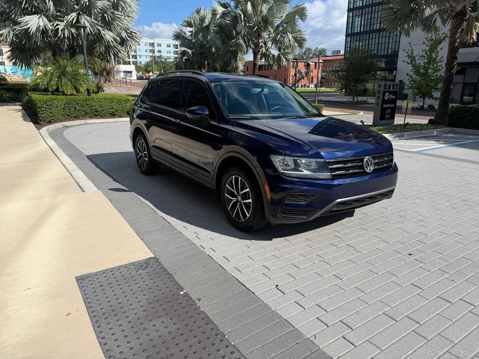 Used 2021 Volkswagen Tiguan S FWD image 3