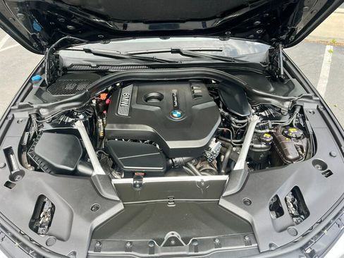 Used 2018 BMW 530i xDrive AWD/4WD image 46