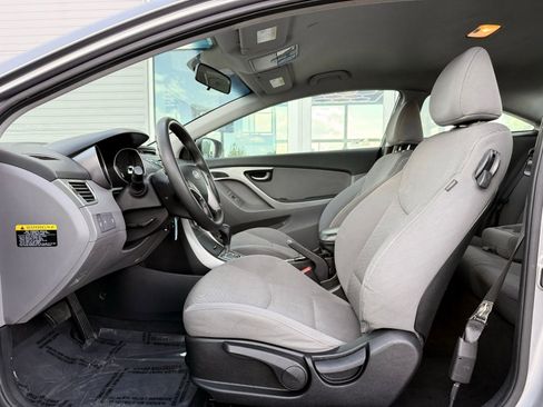 Used 2013 Hyundai Elantra FWD image 15
