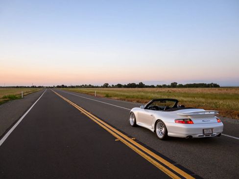 Used 2000 Porsche 911 Carrera 4 AWD/4WD image 98