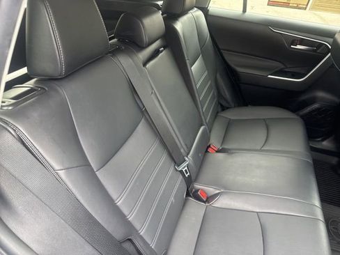 Used 2023 Toyota RAV4 XLE Premium FWD image 18