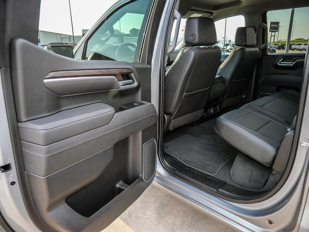 Used 2026 GMC Sierra 1500 SLT AWD/4WD image 24