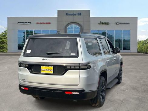 New 2026 Jeep Grand Wagoneer 4WD image 4