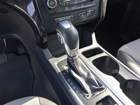 Used 2019 Ford Escape SE FWD image 20
