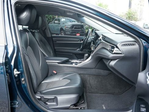 Used 2019 Toyota Camry SE w/ Carpet Mat Package FWD image 34
