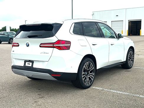 New 2026 BMW X3 xDrive30i w/ Premium Package AWD/4WD image 8