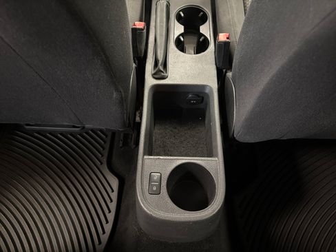 Used 2012 Volkswagen Jetta S FWD image 32