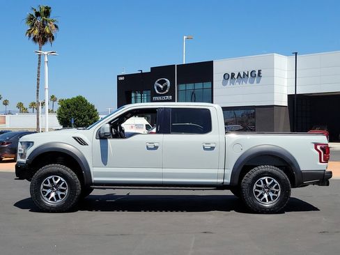 Used 2017 Ford F150 Raptor w/ Equipment Group 802A Luxury AWD/4WD image 39