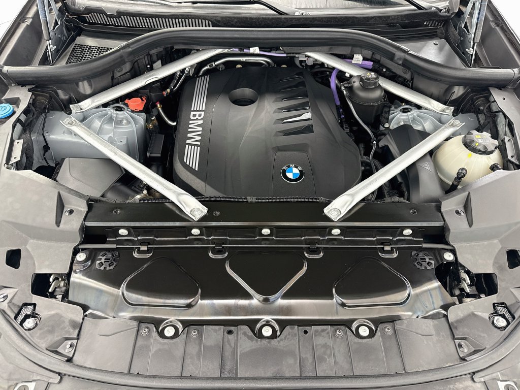 Certified 2025 BMW X5 xDrive40i w/ M Sport Package AWD/4WD image 28