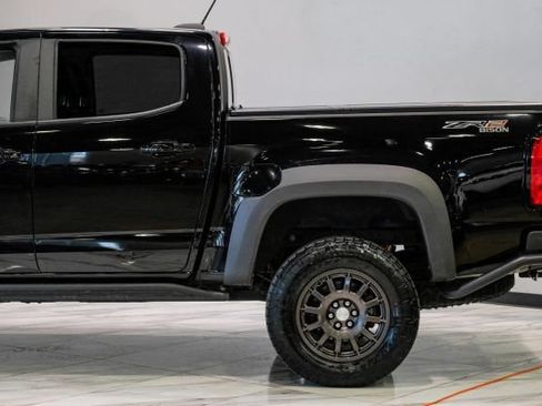 Used 2019 Chevrolet Colorado ZR2 w/ Colorado ZR2 Bison Edition AWD/4WD image 12