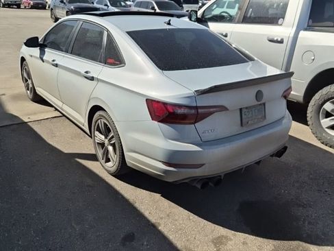 Used 2019 Volkswagen Jetta R-Line image 3