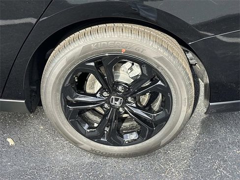 New 2025 Honda Accord SE image 10