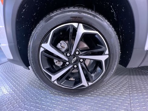Used 2021 Chevrolet TrailBlazer RS w/ Sun and Liftgate Package AWD/4WD image 10
