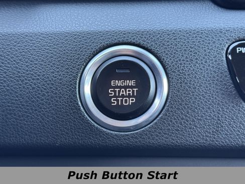 Used 2017 Kia Niro EX image 10