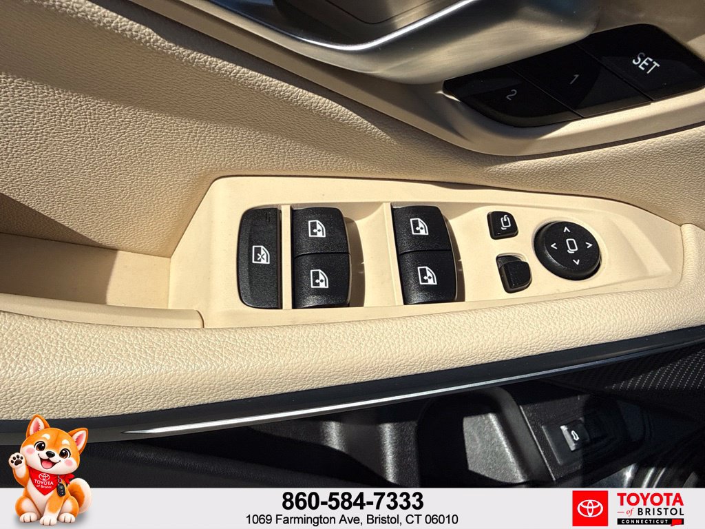 Used 2023 BMW 330i xDrive Sedan w/ Driving Assistance Package AWD/4WD image 14