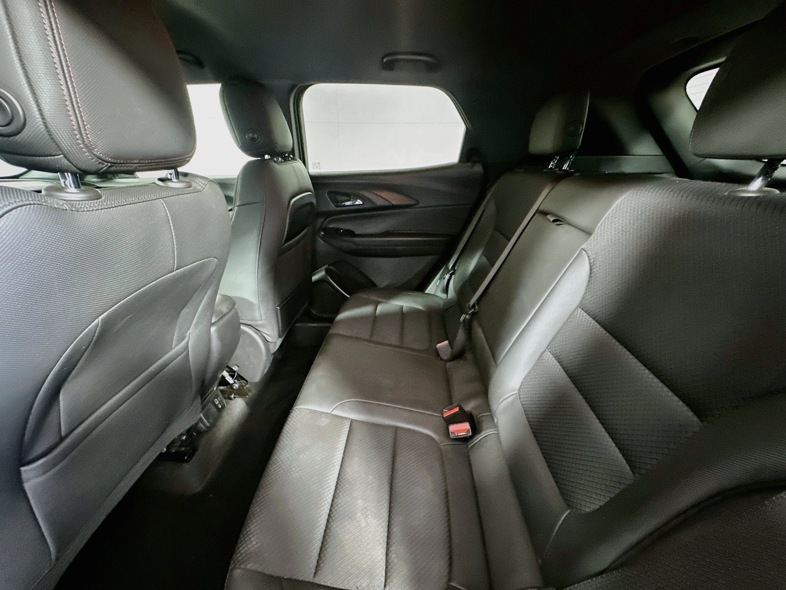 Used 2023 Chevrolet TrailBlazer RS w/ Convenience Package FWD image 23