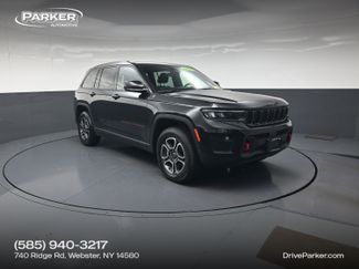 Used 2022 Jeep Grand Cherokee Trailhawk AWD/4WD video 1