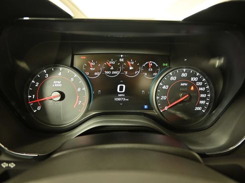 Used 2018 Chevrolet Camaro SS RWD image 25