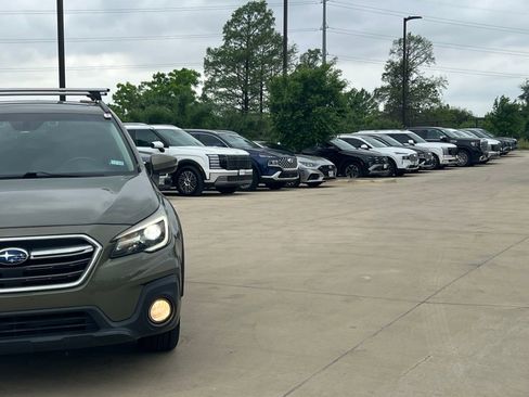 Used 2018 Subaru Outback 3.6R Touring w/ Protection Package #1 image 3