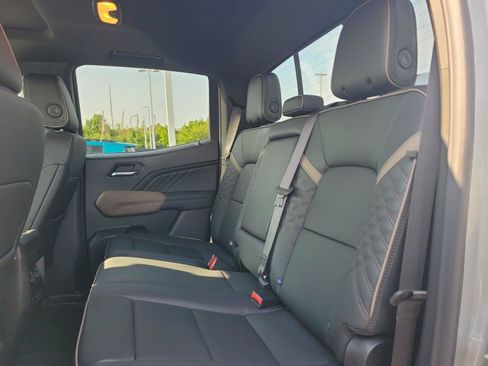 New 2026 GMC Canyon Denali AWD/4WD image 15